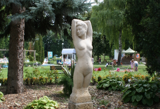 PÜNKÖSDFÜRDŐI Galéria